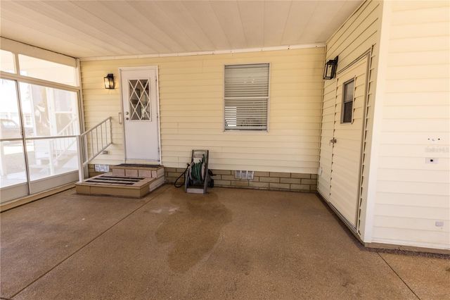 615 TRACY DRIVE, Lady Lake, FL 32159