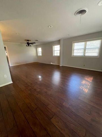 2305 Linwood Lane, Bay City, TX 77414