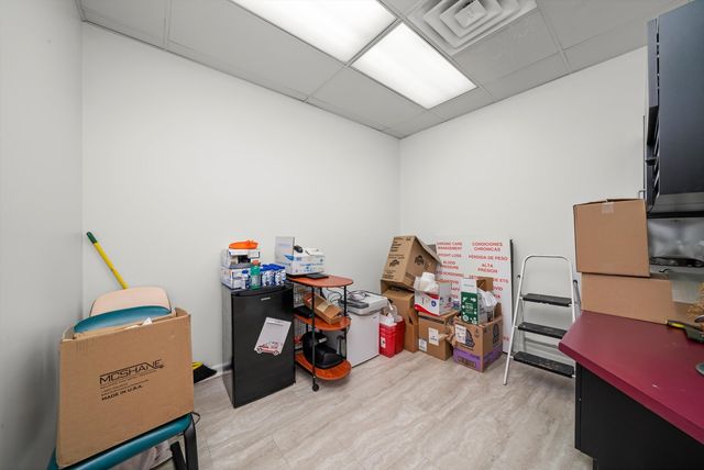 2859 S pulaski Road, Chicago, IL 60623