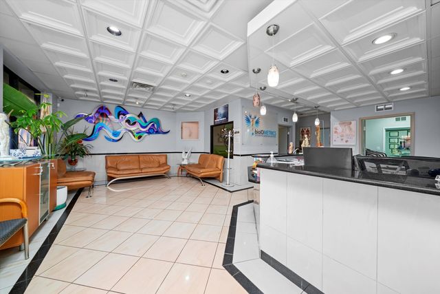 2859 S pulaski Road, Chicago, IL 60623