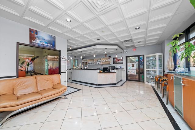 2859 S pulaski Road, Chicago, IL 60623
