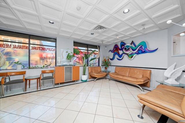 2859 S pulaski Road, Chicago, IL 60623