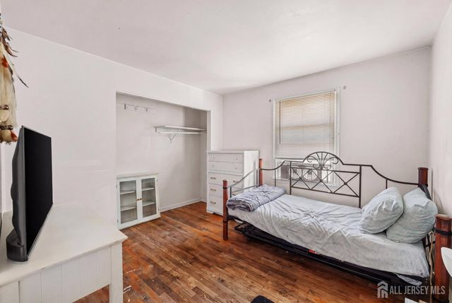 245 4th Street, Dunellen, NJ 08812