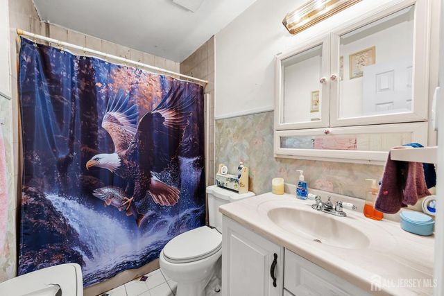 245 4th Street, Dunellen, NJ 08812
