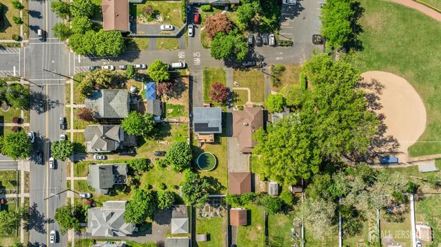 245 4th Street, Dunellen, NJ 08812