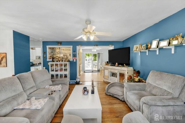 245 4th Street, Dunellen, NJ 08812