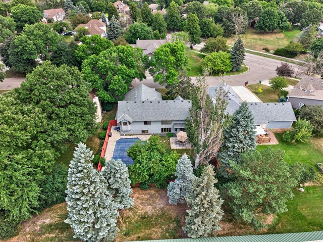 2117 Edinbrook Terrace, Brooklyn Park, MN 55443