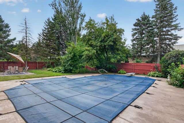 2117 Edinbrook Terrace, Brooklyn Park, MN 55443