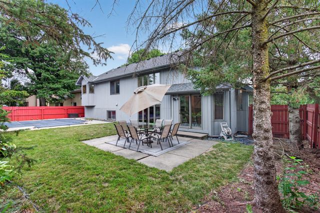 2117 Edinbrook Terrace, Brooklyn Park, MN 55443