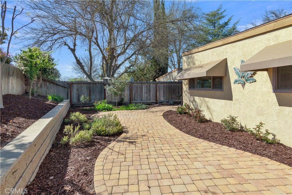 Image 29 of property listing at 614 Brookhill Drive, Paso Robles, CA 93446