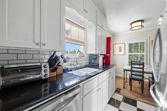 2021 Travis Heights BLVD 1002, Austin, TX 78704