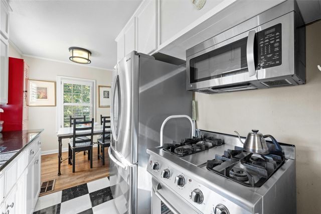 2021 Travis Heights BLVD 1002, Austin, TX 78704