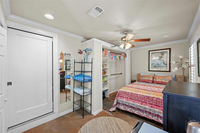 2021 Travis Heights BLVD 1002, Austin, TX 78704