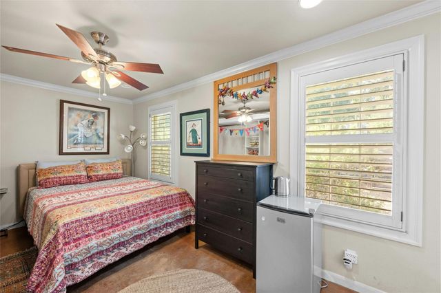 2021 Travis Heights BLVD 1002, Austin, TX 78704