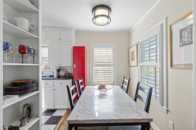 2021 Travis Heights BLVD 1002, Austin, TX 78704