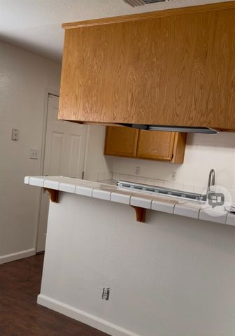 3200 69th Ave, Sacramento, CA 95822