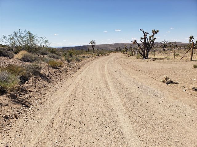 3 Acres La Crescenta, White Hills, AZ 86445