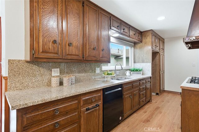 2500 S 3rd Avenue, Arcadia, CA 91006