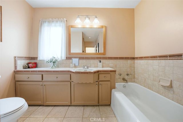 2500 S 3rd Avenue, Arcadia, CA 91006