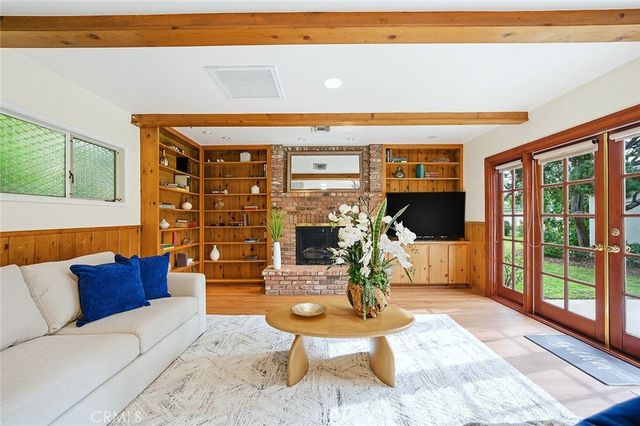 2500 S 3rd Avenue, Arcadia, CA 91006