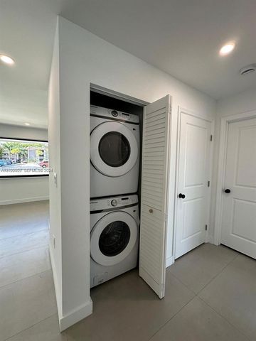 4901 Washington St 0, Hollywood, FL 33021