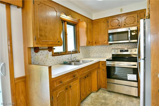 271 Parkgate Avenue, Austintown, OH 44515