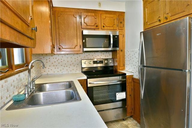 271 Parkgate Avenue, Austintown, OH 44515