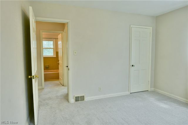 271 Parkgate Avenue, Austintown, OH 44515