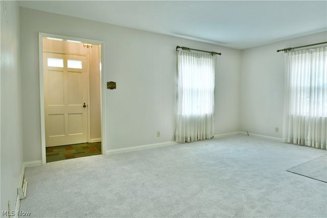 271 Parkgate Avenue, Austintown, OH 44515
