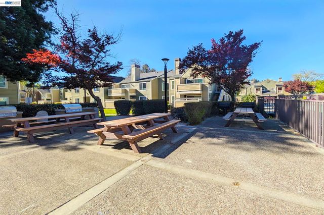 255 Reflections Dr 22, San Ramon, CA 94583