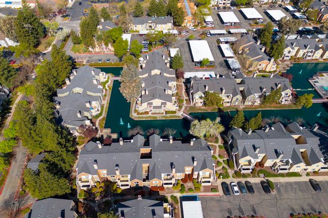 255 Reflections Dr 22, San Ramon, CA 94583