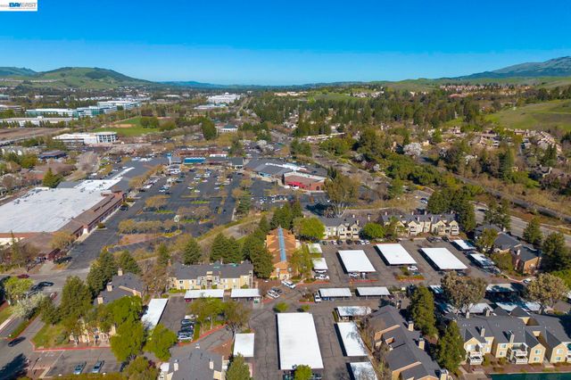 255 Reflections Dr 22, San Ramon, CA 94583