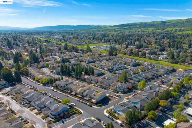 255 Reflections Dr 22, San Ramon, CA 94583