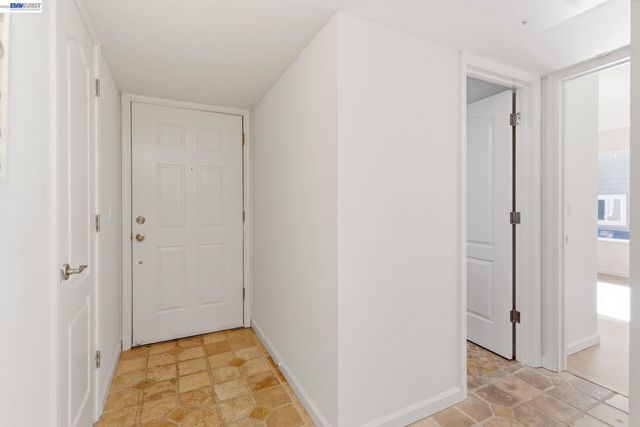 255 Reflections Dr 22, San Ramon, CA 94583