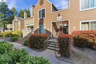 255 Reflections Dr 22, San Ramon, CA 94583