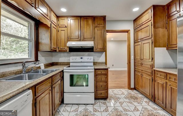 1249 SW Renee Dr SW, Lilburn, GA 30047