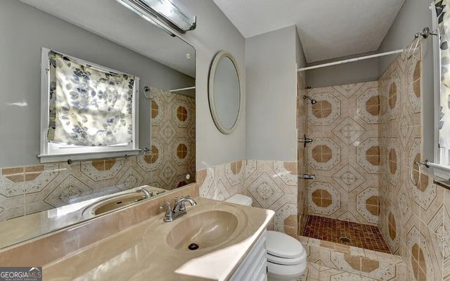 1249 SW Renee Dr SW, Lilburn, GA 30047