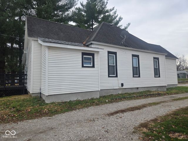 815 N Forest Avenue, Brazil, IN 47834