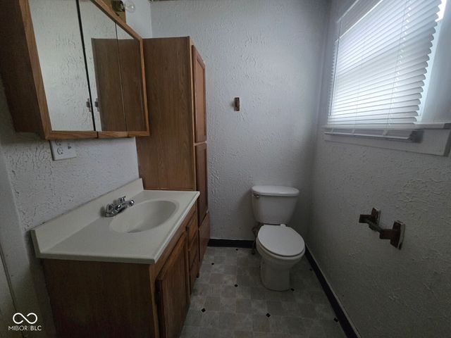 815 N Forest Avenue, Brazil, IN 47834