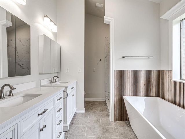 101 Huntington Court, Shawnee, OK 74801