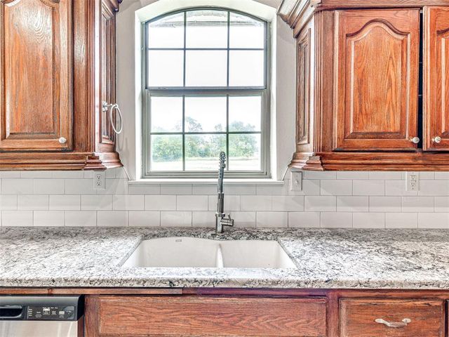 101 Huntington Court, Shawnee, OK 74801