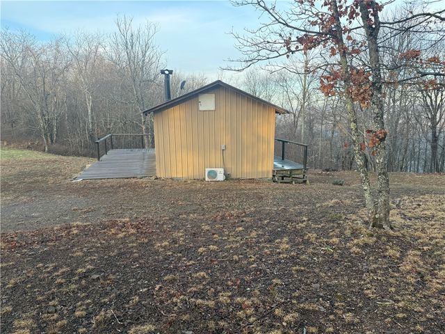 1613 Moonhull Road, Oark, AR 72852