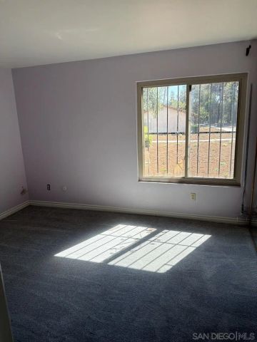 8119 Paradise Valley Ct, Spring Valley, CA 91977
