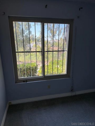 8119 Paradise Valley Ct, Spring Valley, CA 91977