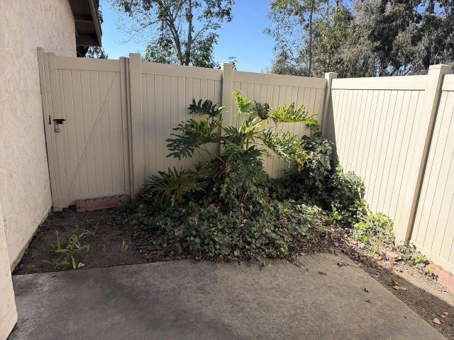 8119 Paradise Valley Ct, Spring Valley, CA 91977