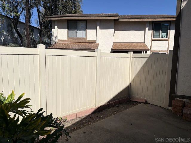 8119 Paradise Valley Ct, Spring Valley, CA 91977