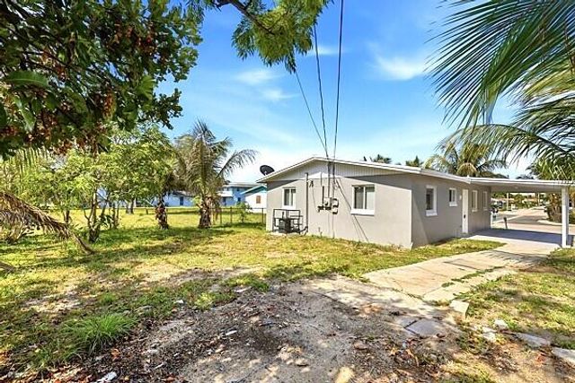 2302 Avenue M, Riviera Beach, FL 33404