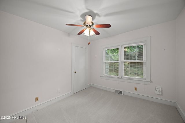 2304 Jefferson Drive, Greenville, NC 27858