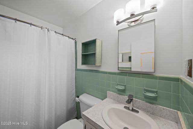 2304 Jefferson Drive, Greenville, NC 27858