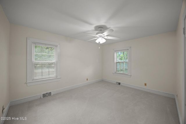 2304 Jefferson Drive, Greenville, NC 27858